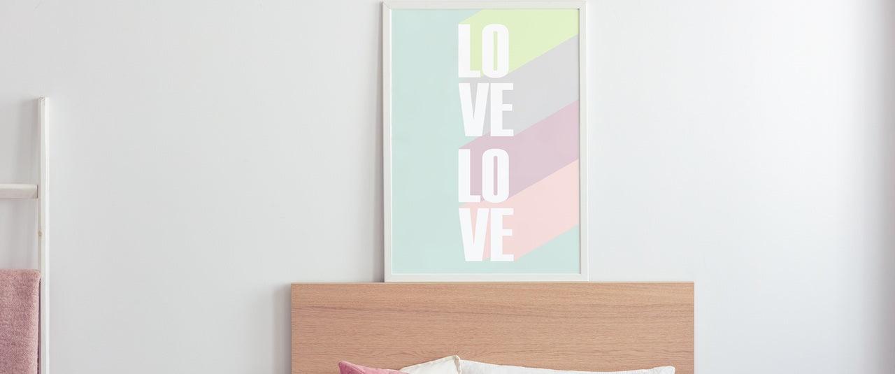 Decorate Your Dorm Room: Wall Art Mastery for a Stylish Space